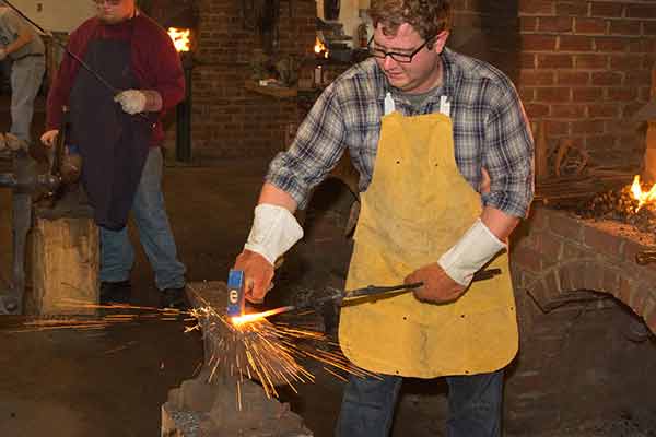 BLACKSMITHING CLASSES & WORKSHOPS  Springfield Township Arts Foundation, OH