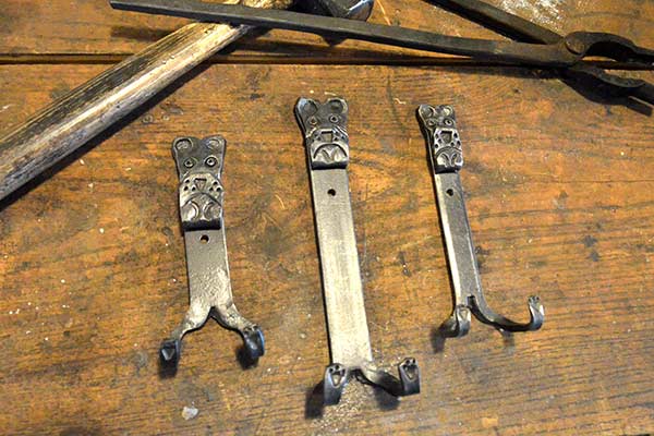 Prairie Pursuits: Blacksmithing - Dog Face Hooks