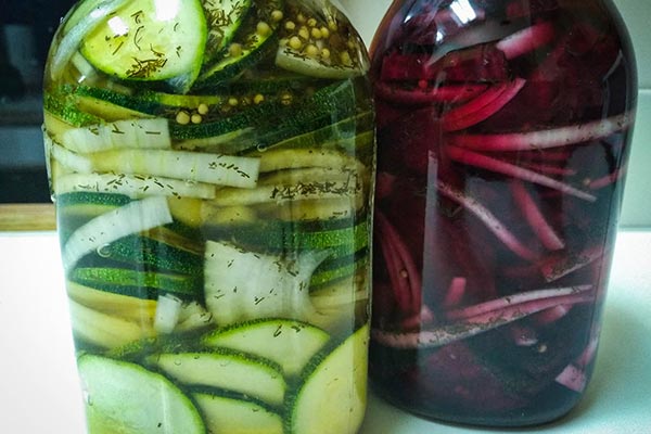 Simple Refrigerator Pickles