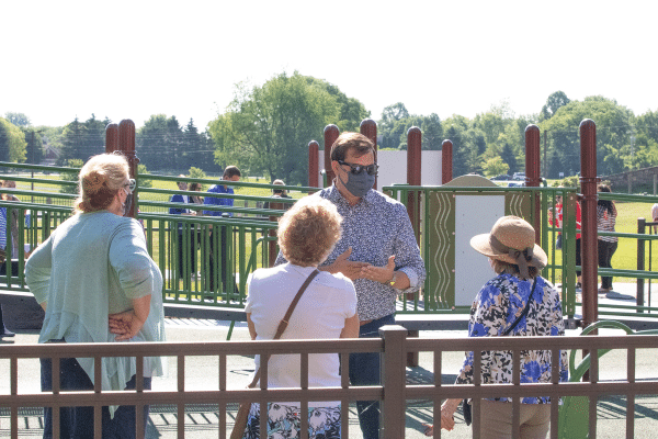 Andrew Bradford visiting with Conner Prairie Guests