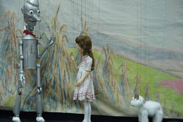 Wizard Of Oz puppet show