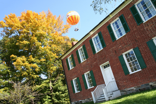 2009 Balloon over the William Conner House