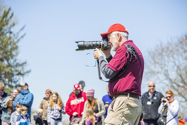 Volunteer taking photos