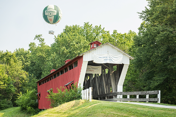 Covered bridge and balloon voyage