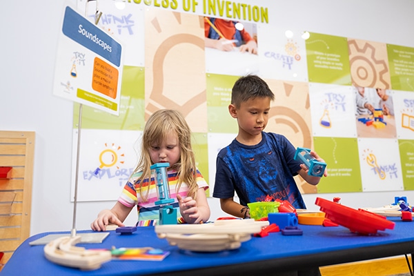 two kids at spark!Lab