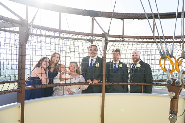 wedding party in the balloon gondola